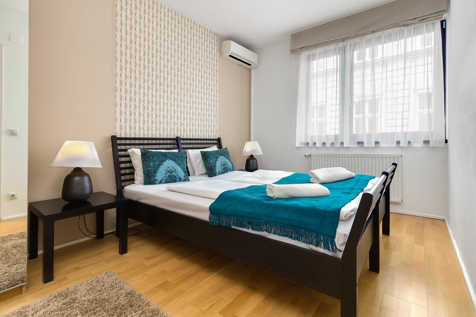 Quality Point 0-24 Reception Aparthotel 4*