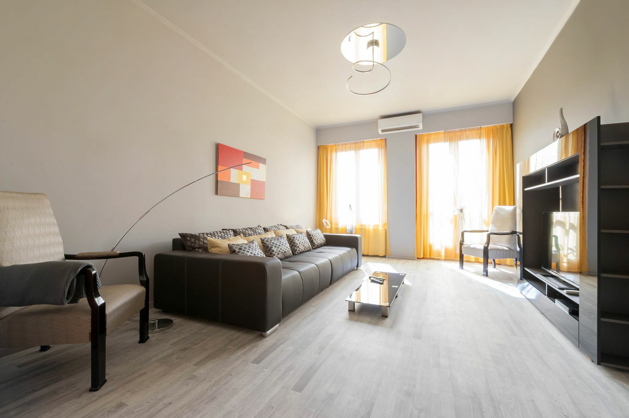 Hostal Adagio Basilica *
