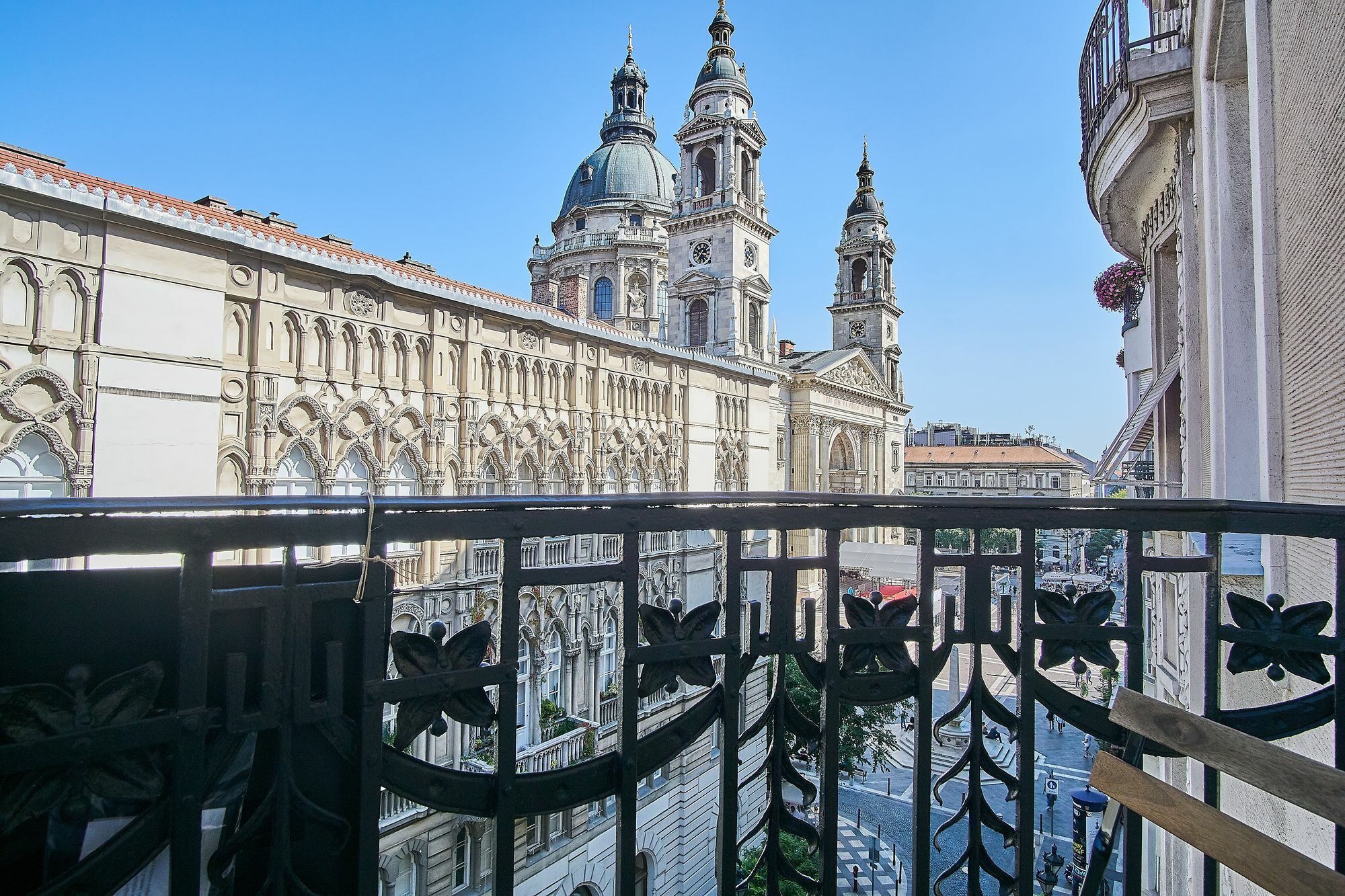 Basilica Royal |