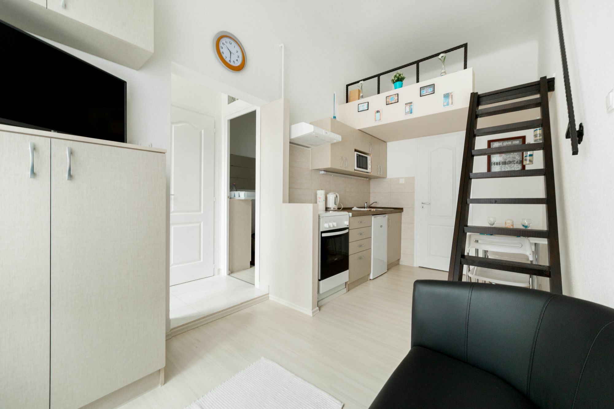 Apartment Bpm-little Nest In *