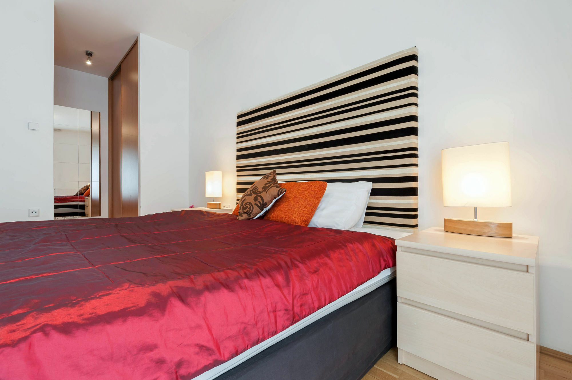 Apartahotel Avantgarde 4*