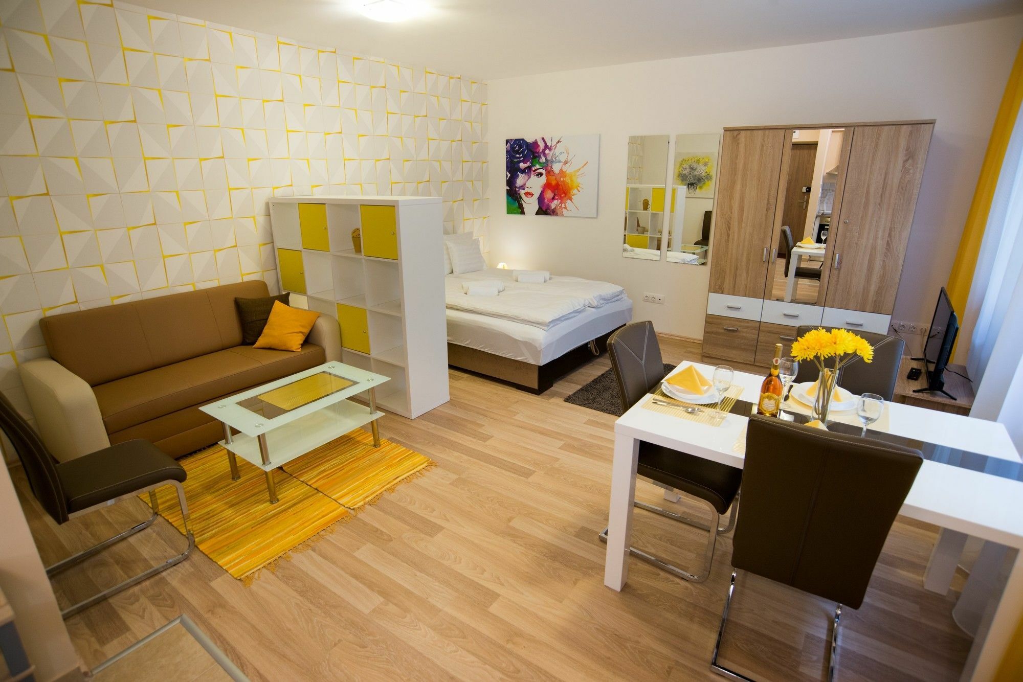 Apartment Corvinext Center
