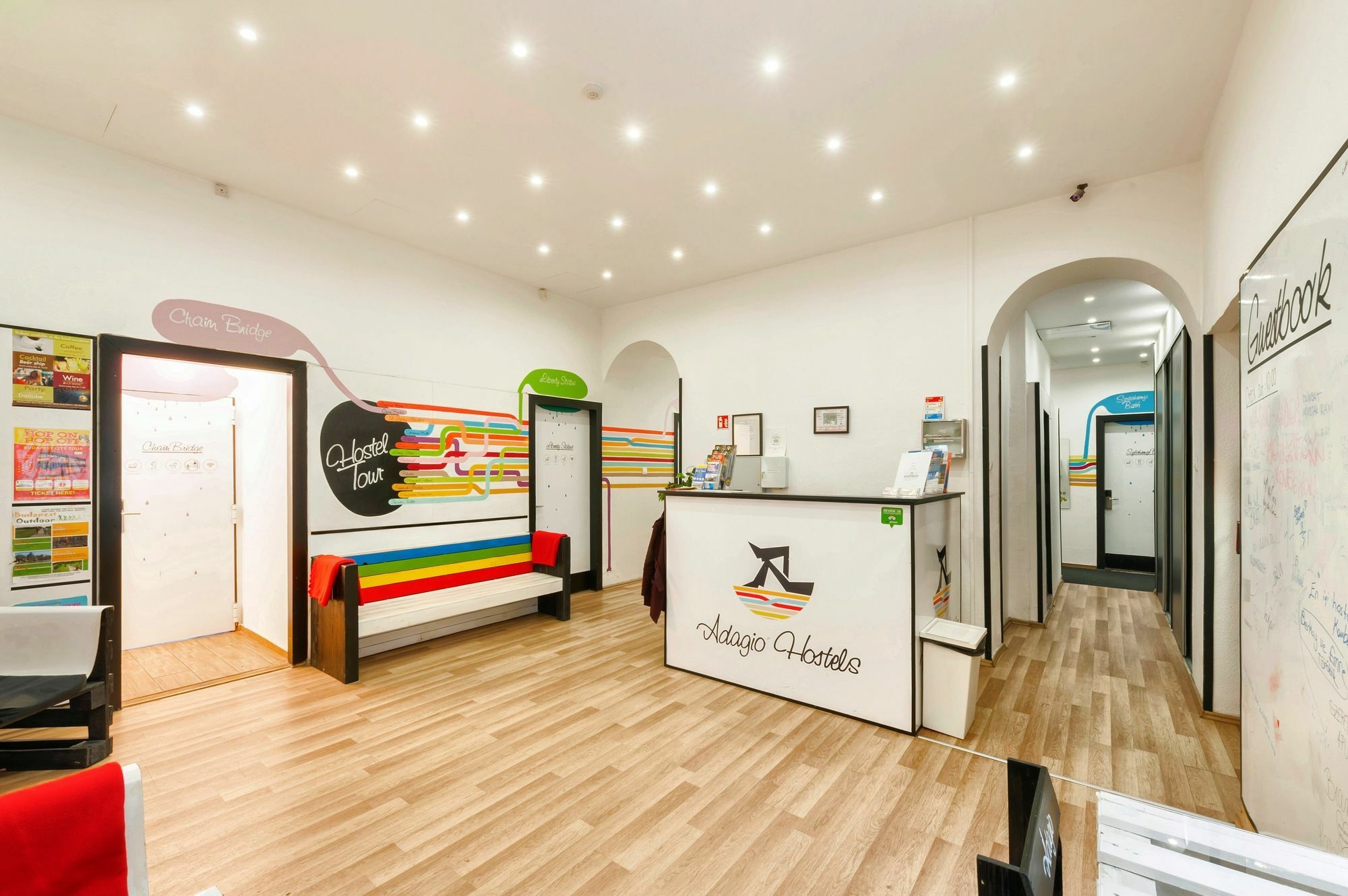 Adagio 1.0 Oktogon Hostel