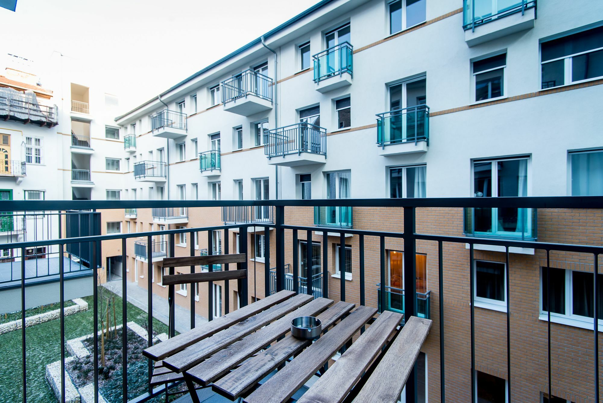 Chalet Swu Broadway Budapest