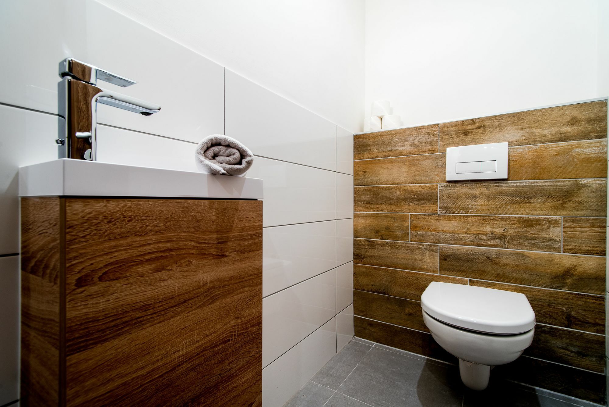 Swu Broadway Guest house 4*