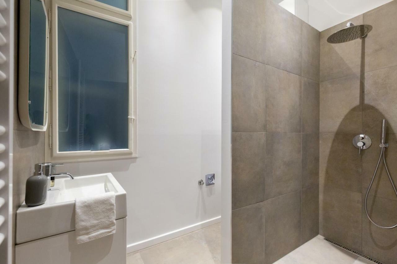 Apartment Designer Dream In The Center W 2br/2bath Budapest