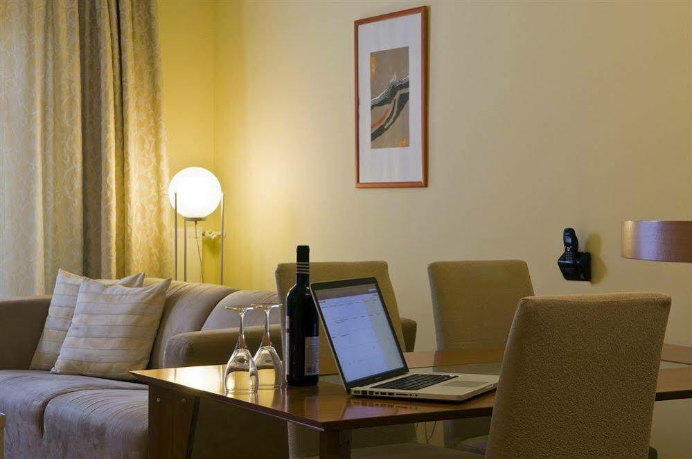Mamaison Izabella Hotel 4*