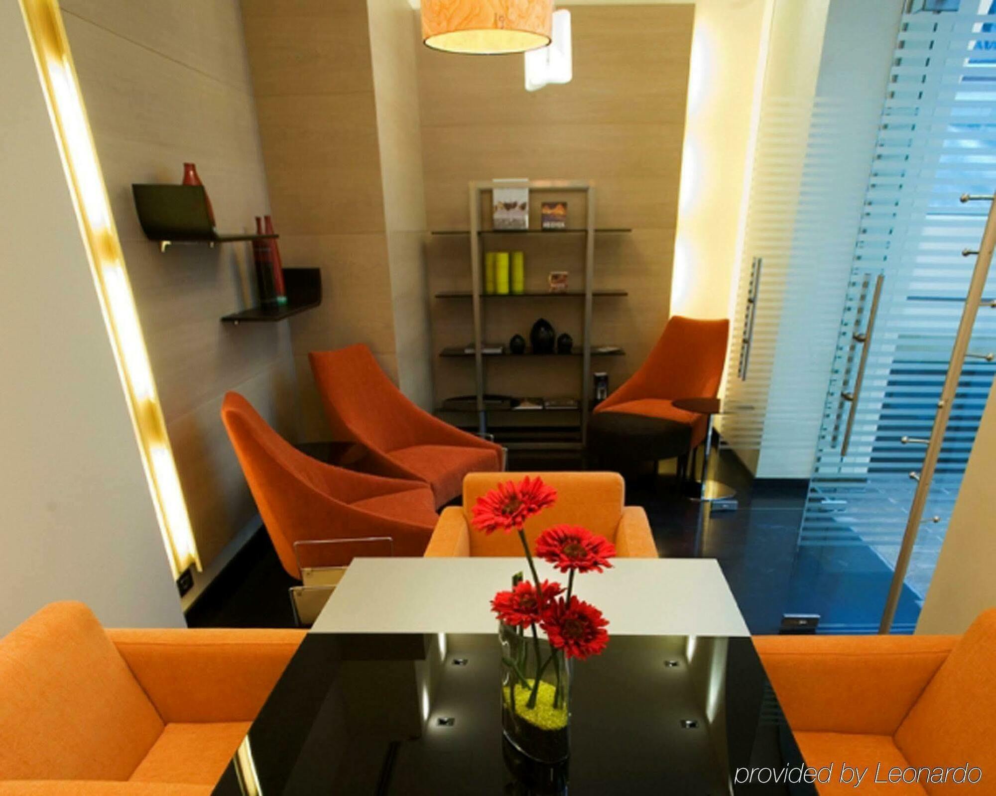 Ikonik Parlament Hotel 4*