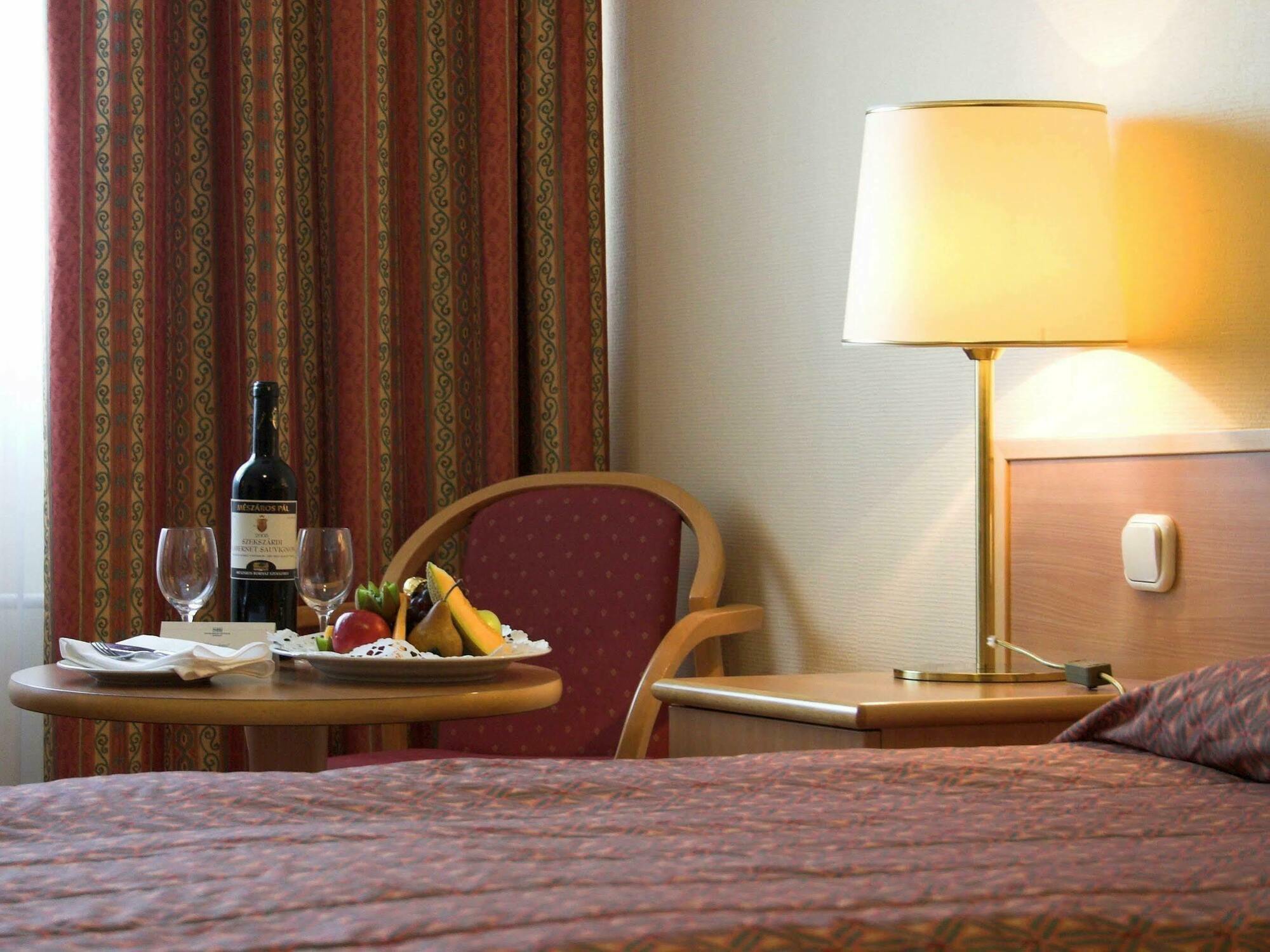 Danubius Arena Hotel 4*