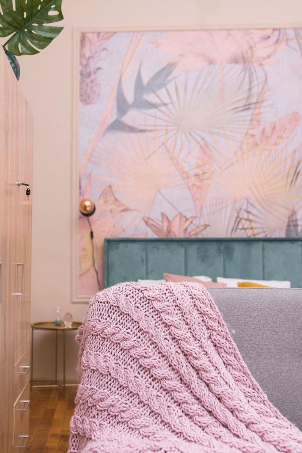 Bathory Downtown Homey Apartment *