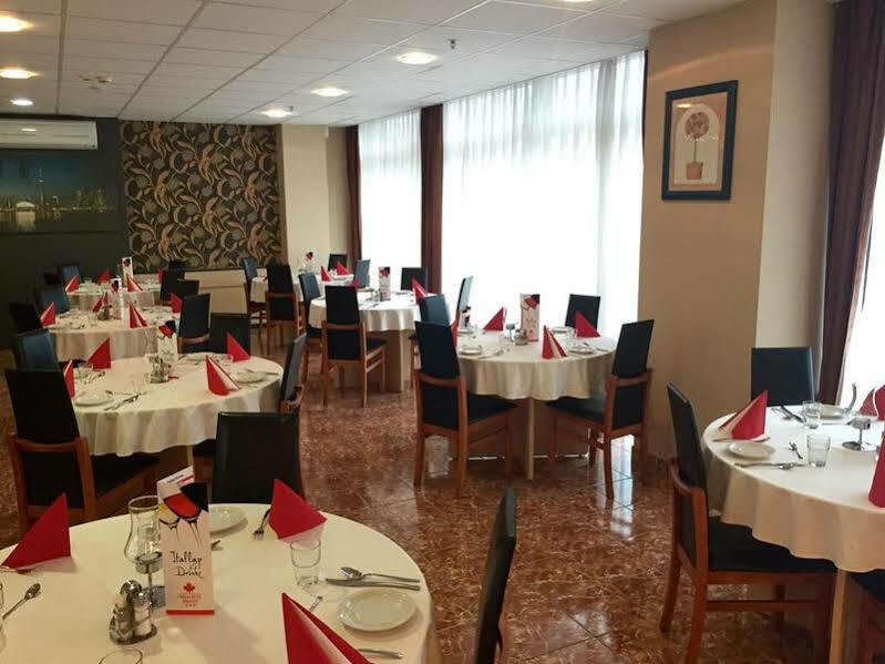 Hotell Canada 3*
