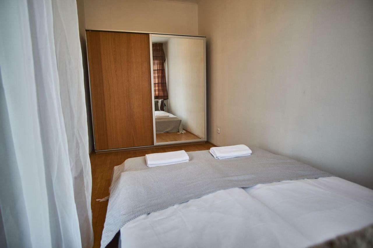G1 - Apartment *