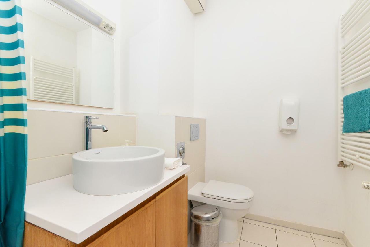 Quality Point 0-24 Reception Aparthotel 4*