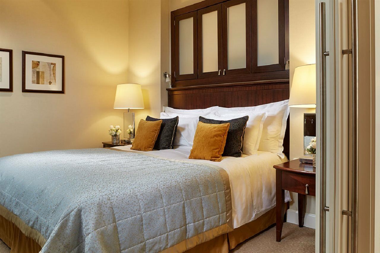 Hotell Corinthia 5*