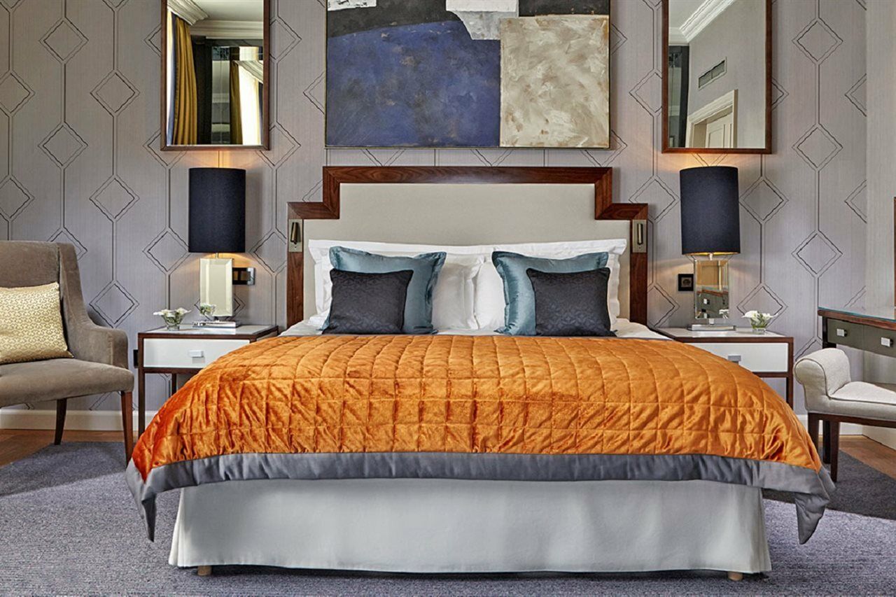 Corinthia Hotell