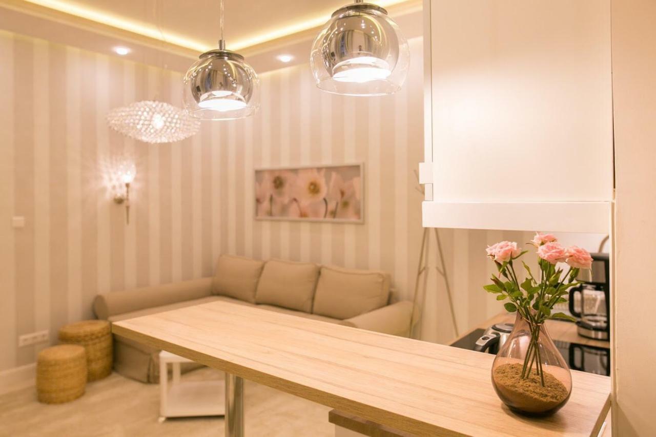 Apartment Panni Luxury Next To Gozsdu Garden Budapest