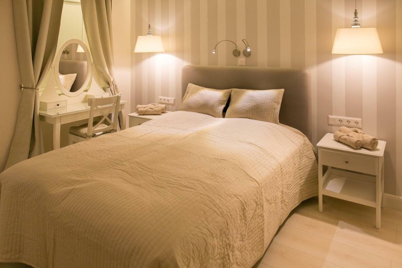 Apartment Panni Luxury Next To Gozsdu Garden *