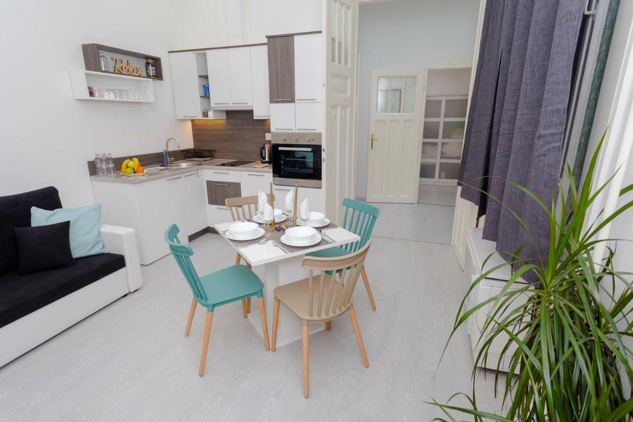 Boutique Jokai - In The Center Apartamento Budapest