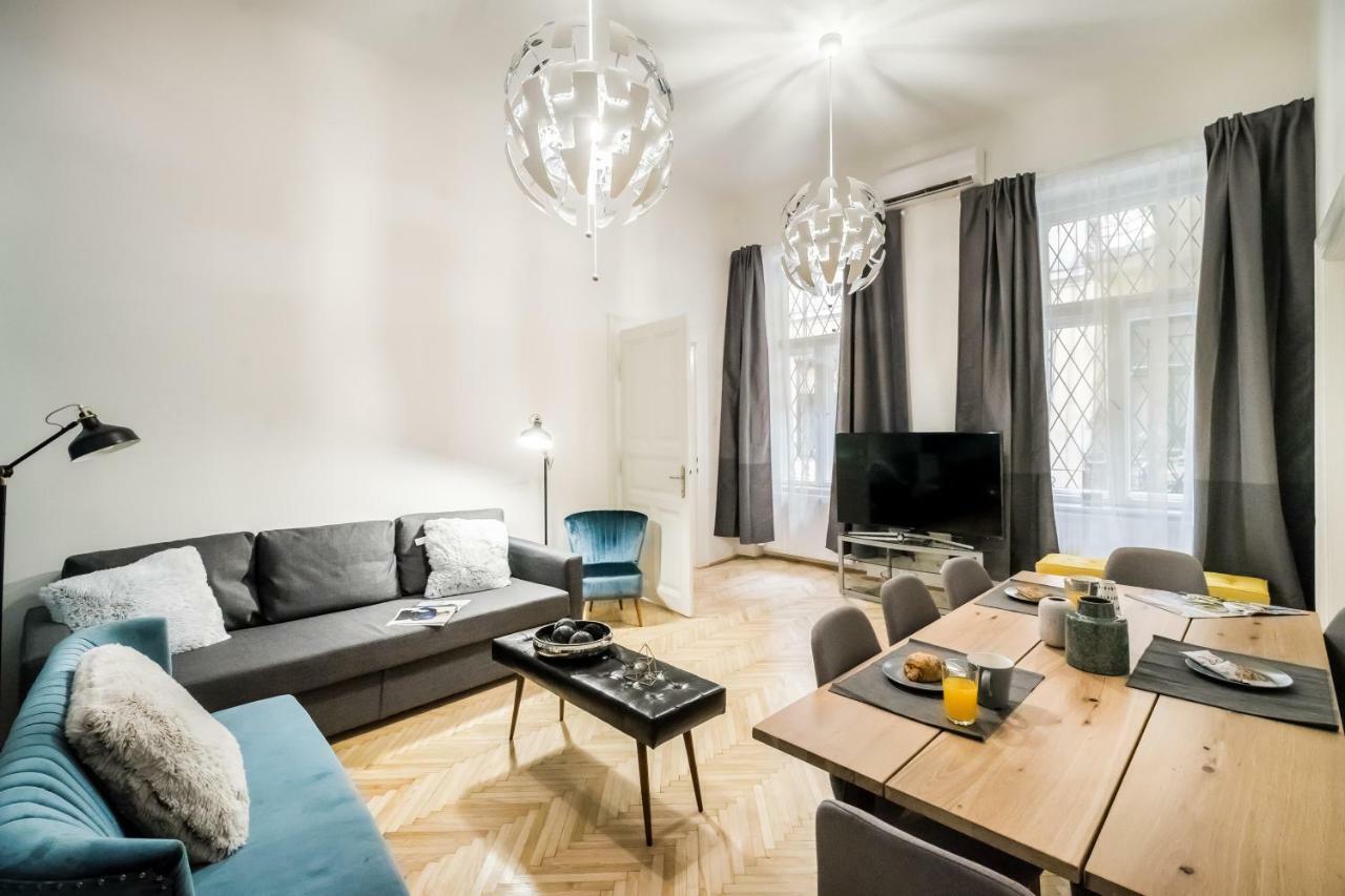 Bpr Colorlib Art Budapest