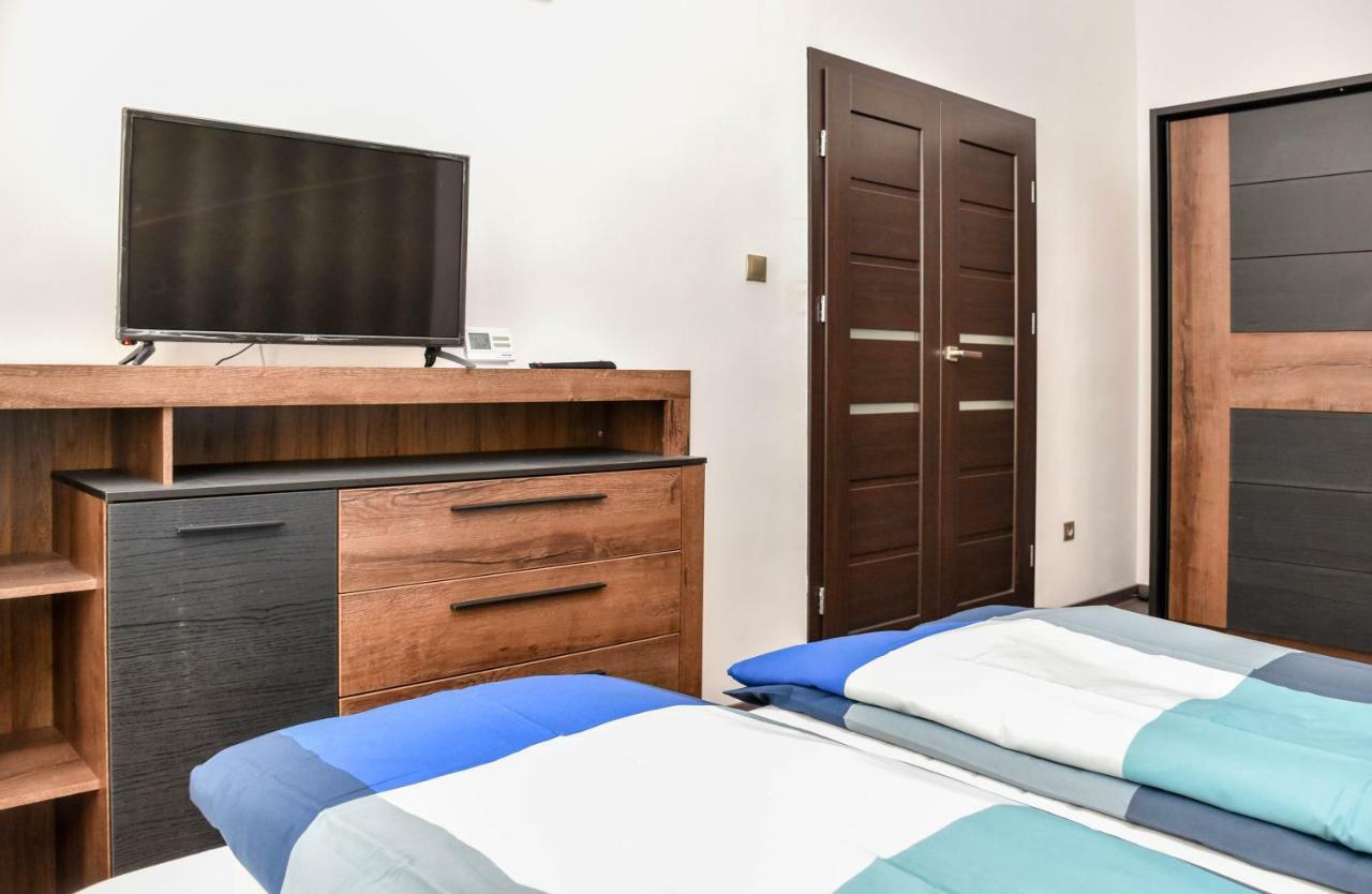 Blue Line Apartment