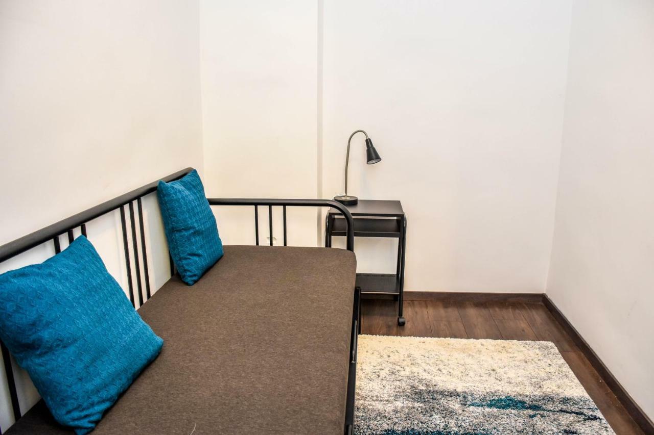 Apartment Blue Line