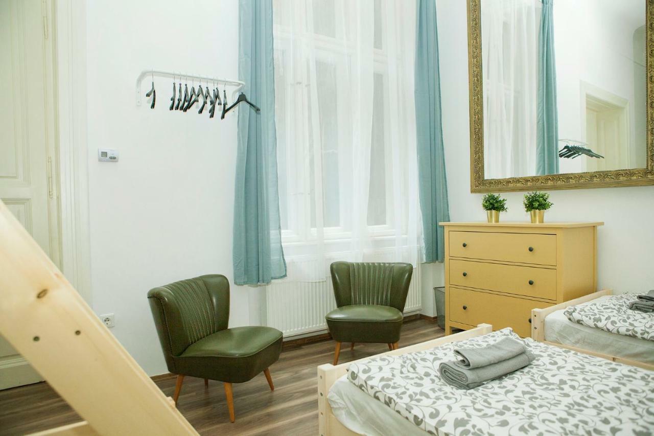 Cheerful And Cozy 2 Bedrooms 2 Bathrooms With Location * Budapest
