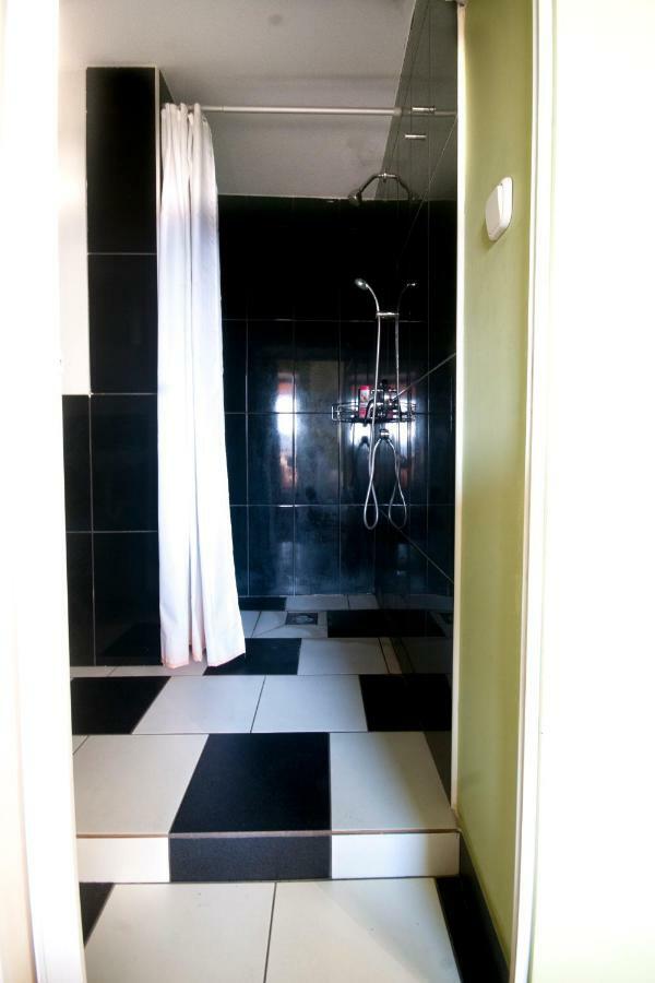 On Center Apartment *
