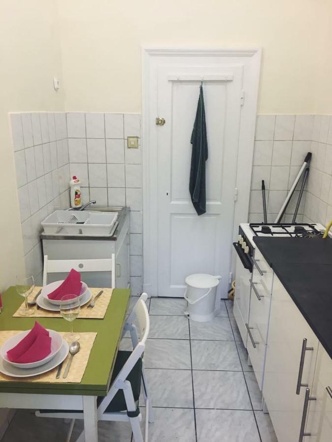 Adrienn Apartment *