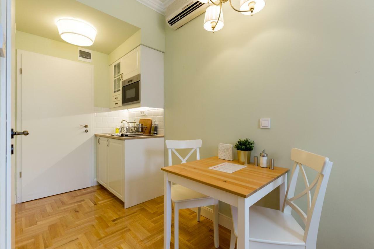 Roland Apartman