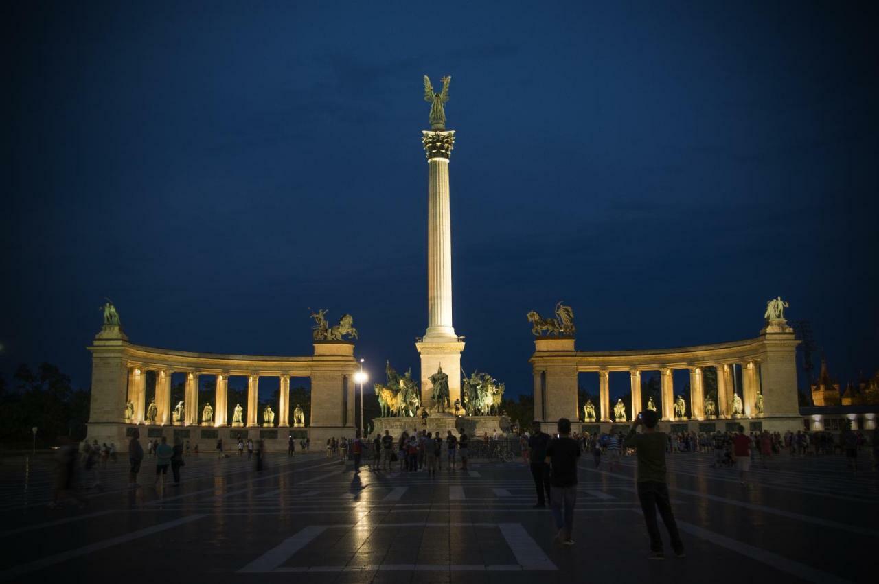 Downtown Deluxe Budapest
