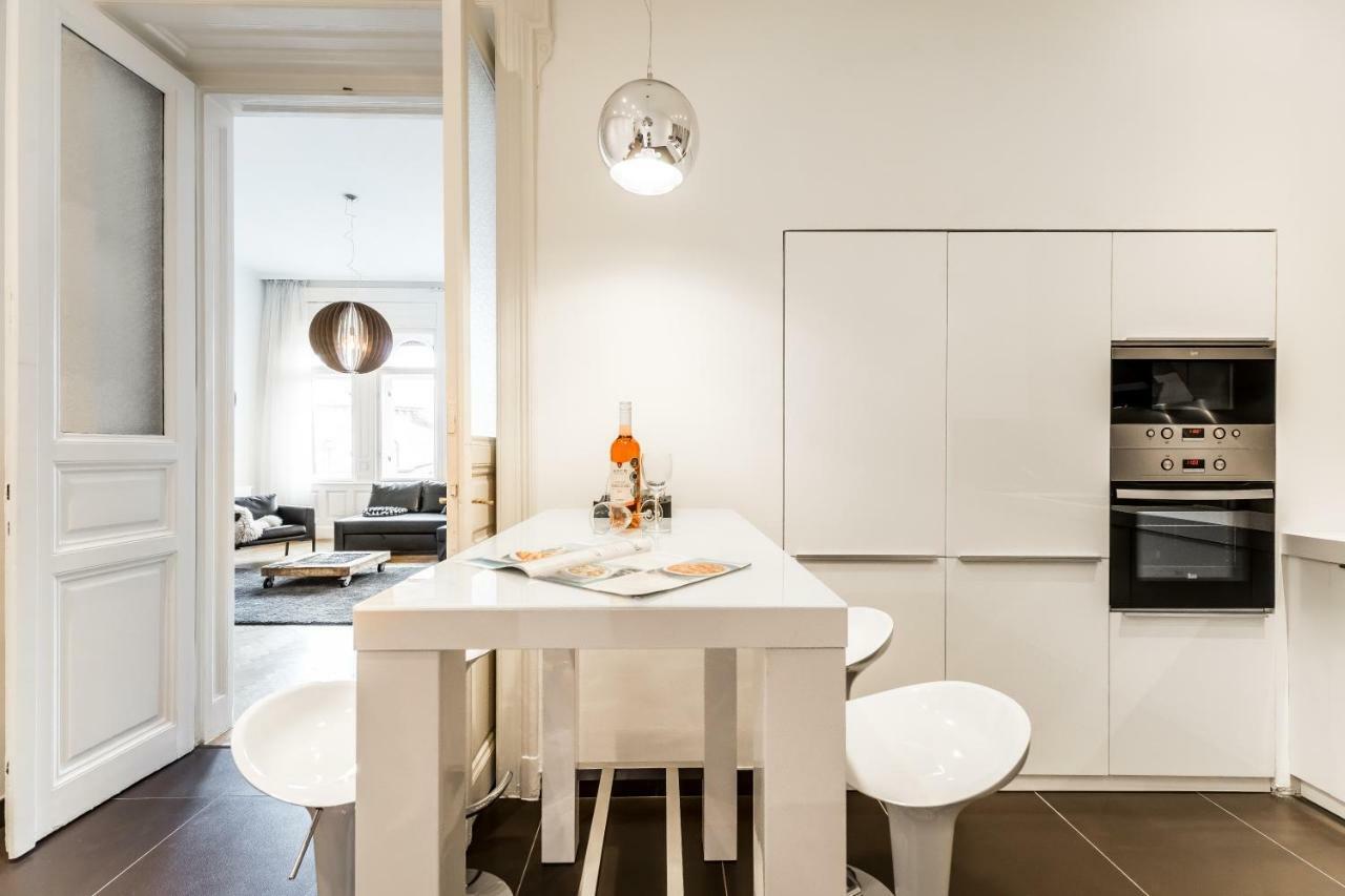 Bpr Luxe De Noir Et Blanc Budapešť