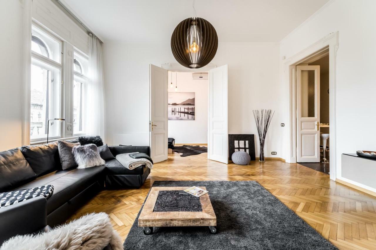 Bpr Luxe De Noir Et Blanc Apartmán Budapešť