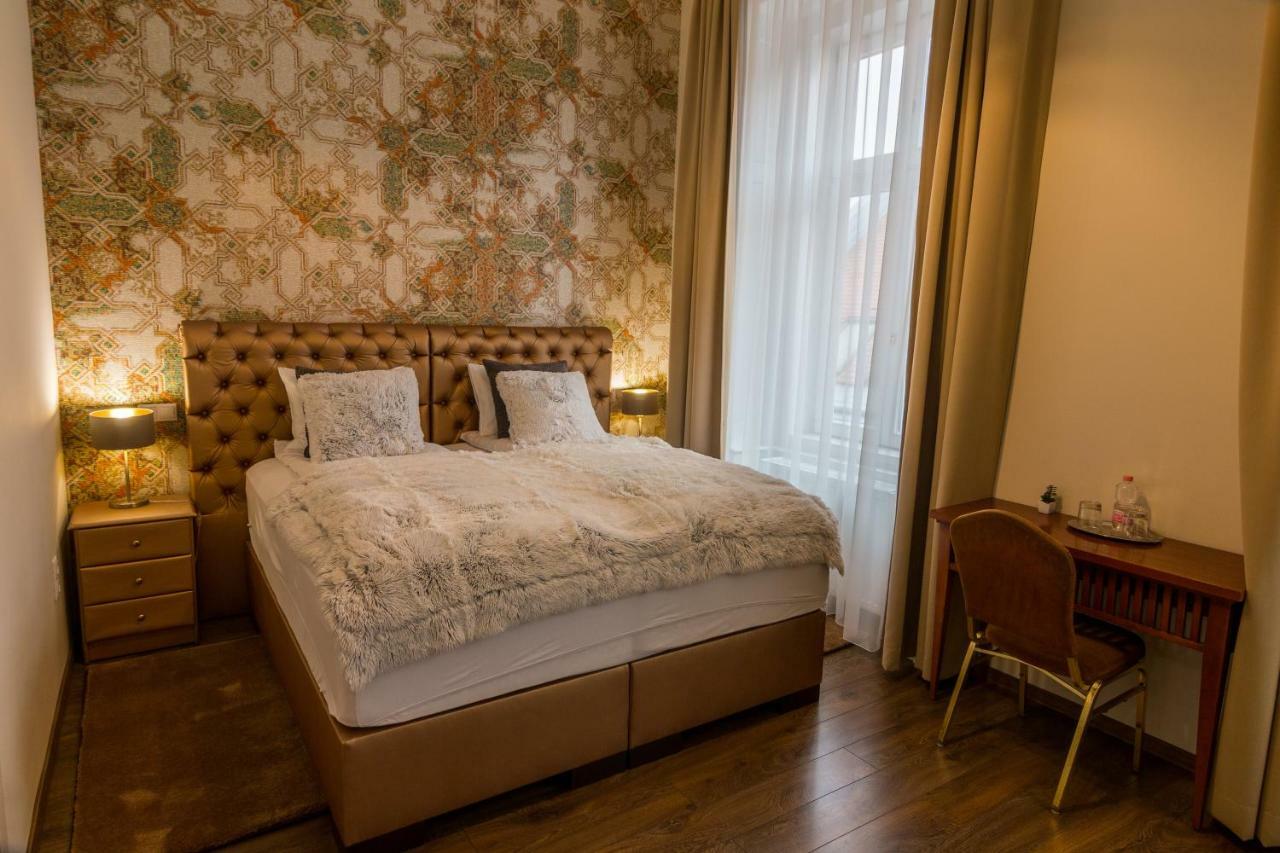 Dob Twenty Budapest