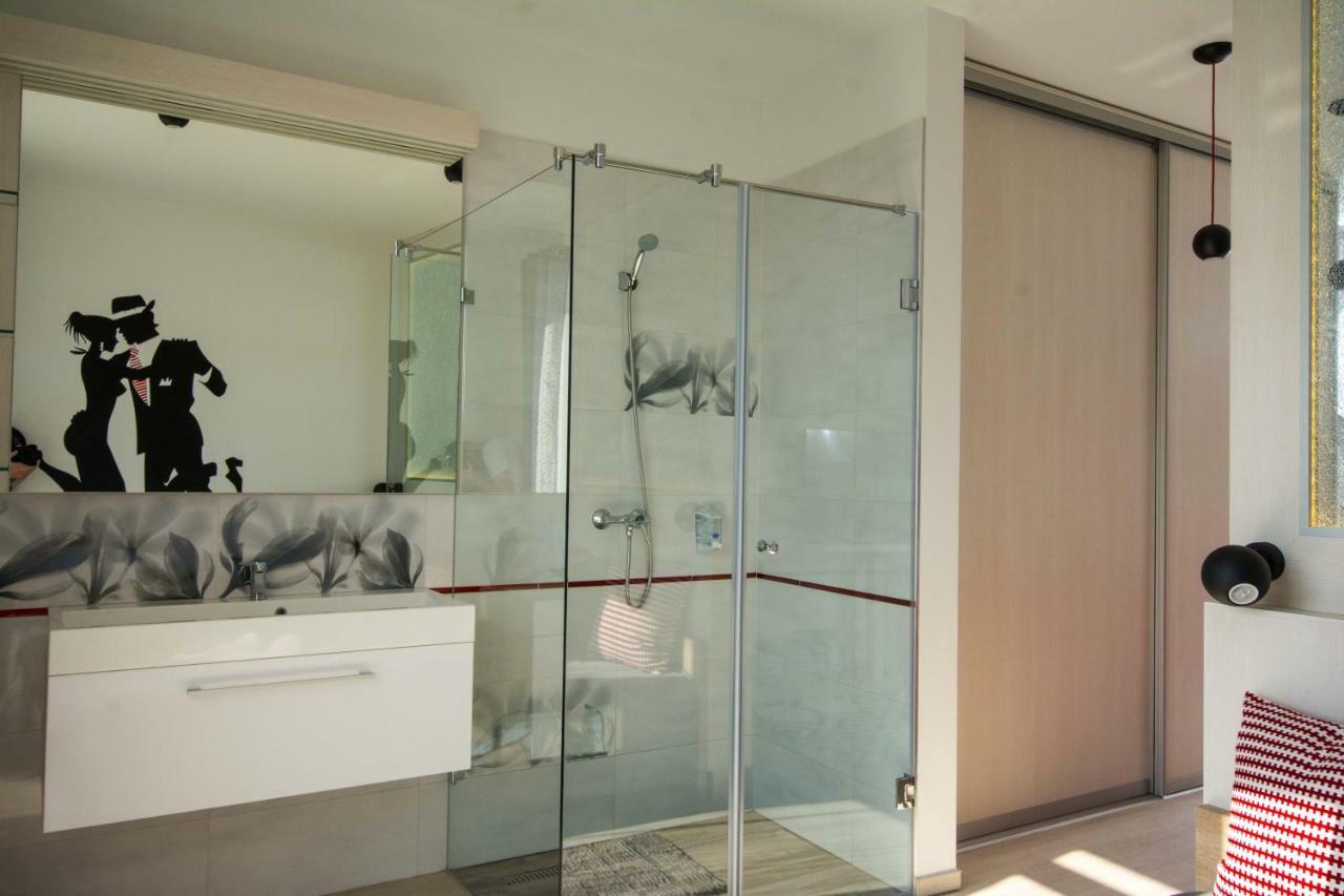 Karinflats - Jazzy Apt. Appartamento