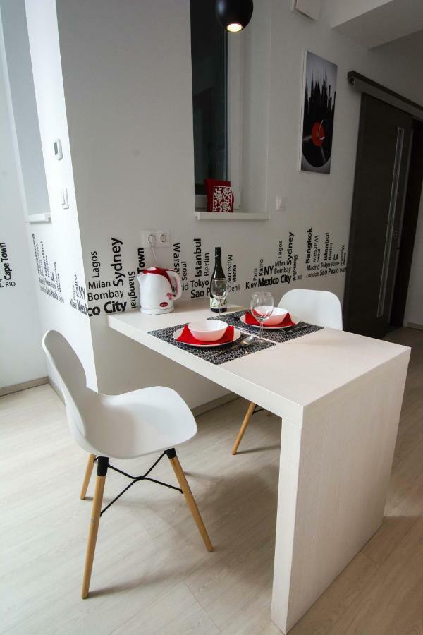 Karinflats - Jazzy Apt. Appartamento