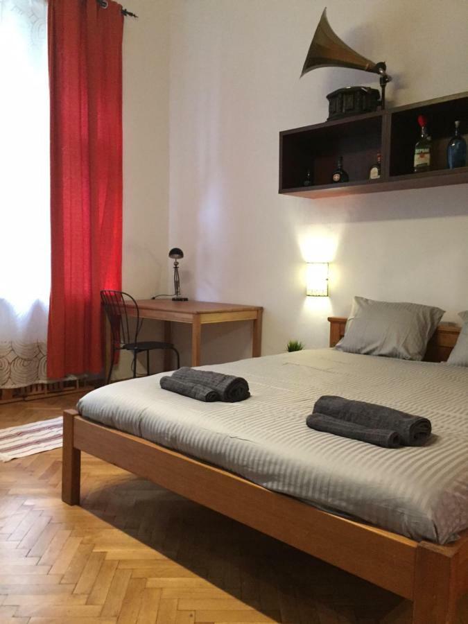 Szimpla Kert Apartment *