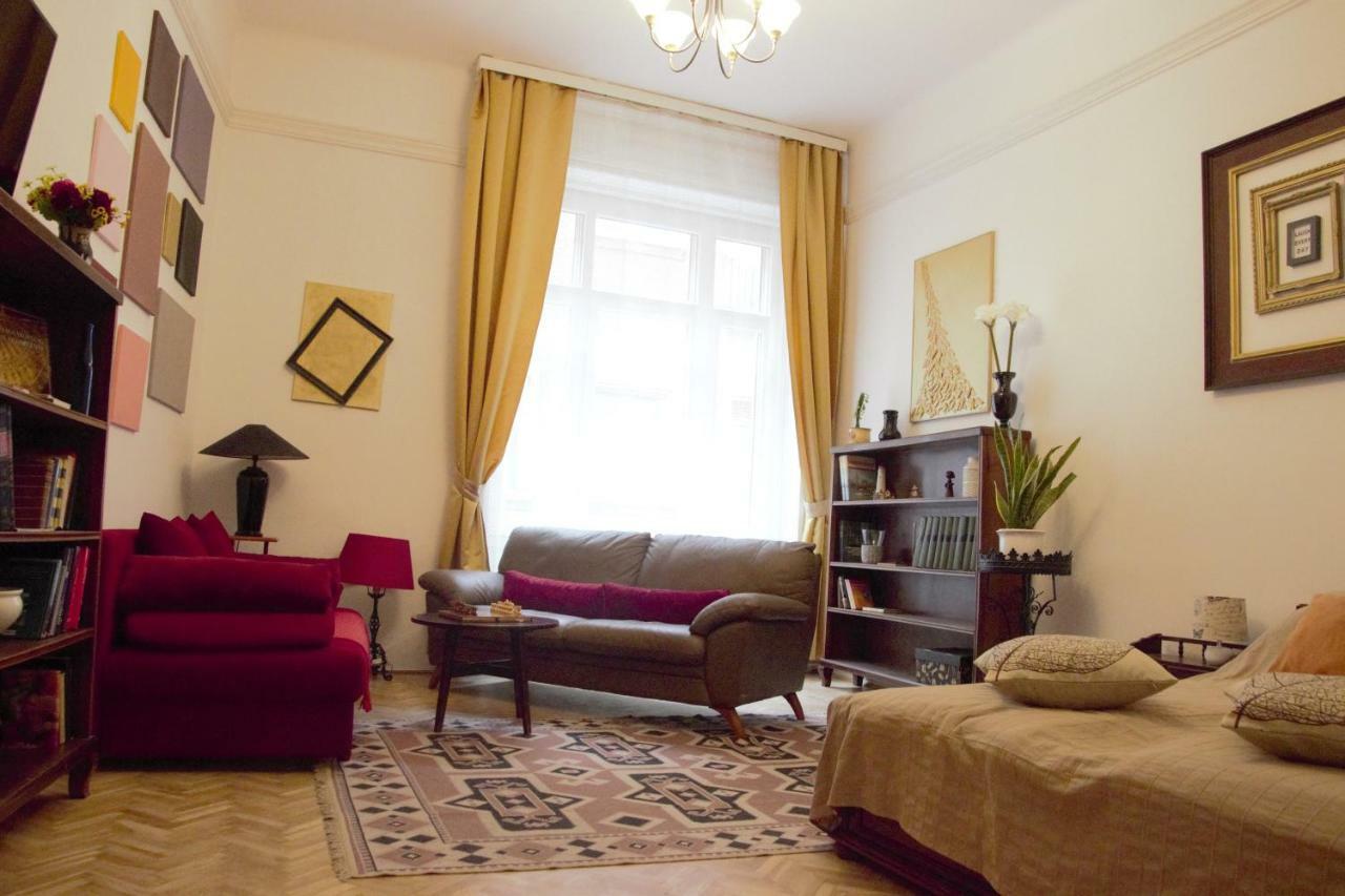 Apartment Abc *