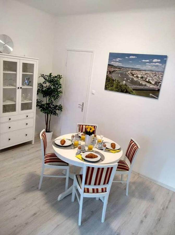 Apartamento Pannónia Luxury With Wifi&balcony Budapest