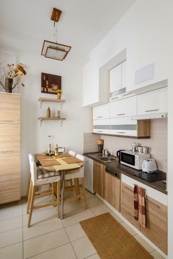 Pearl City Budapest