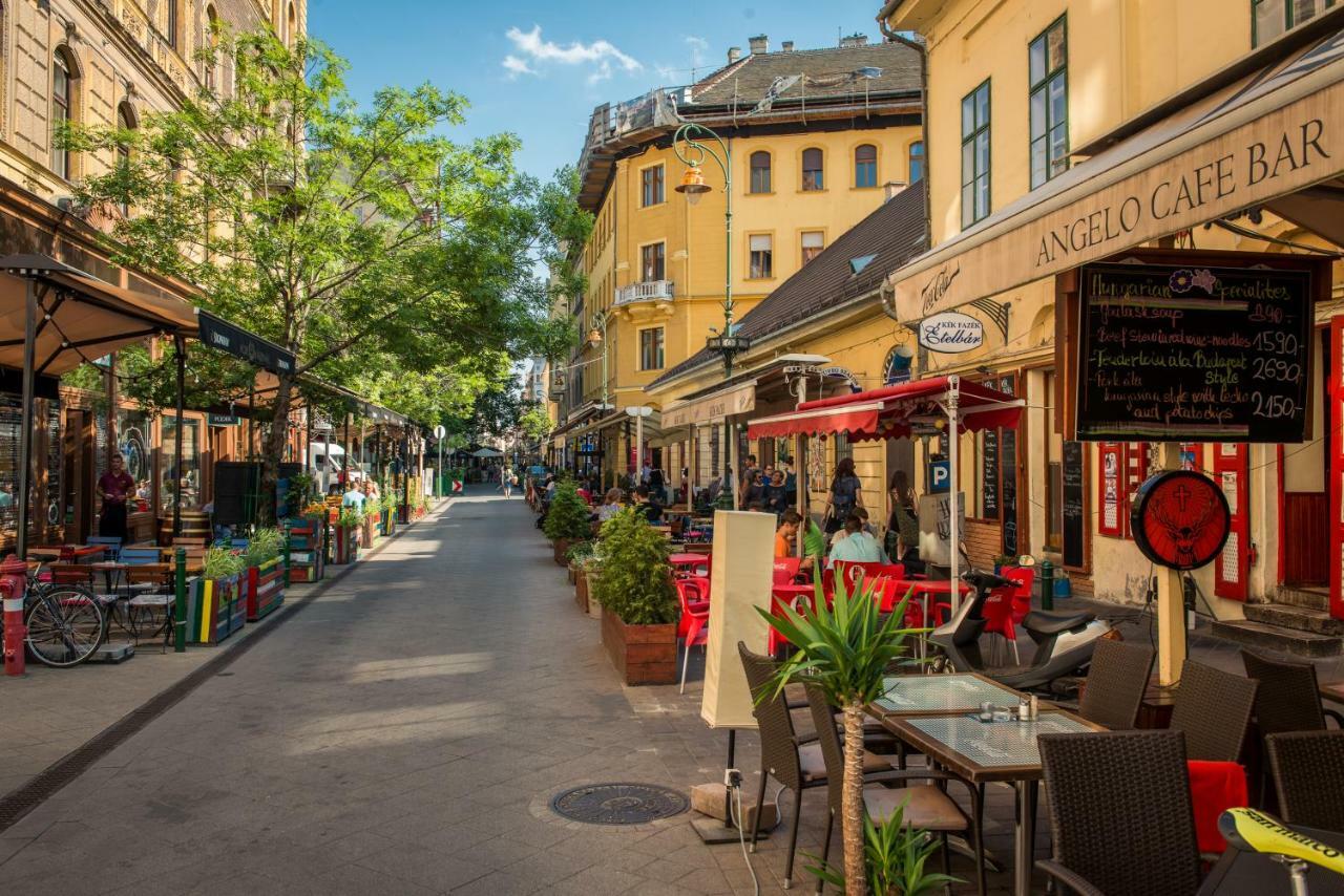 Pearl City * Budapest