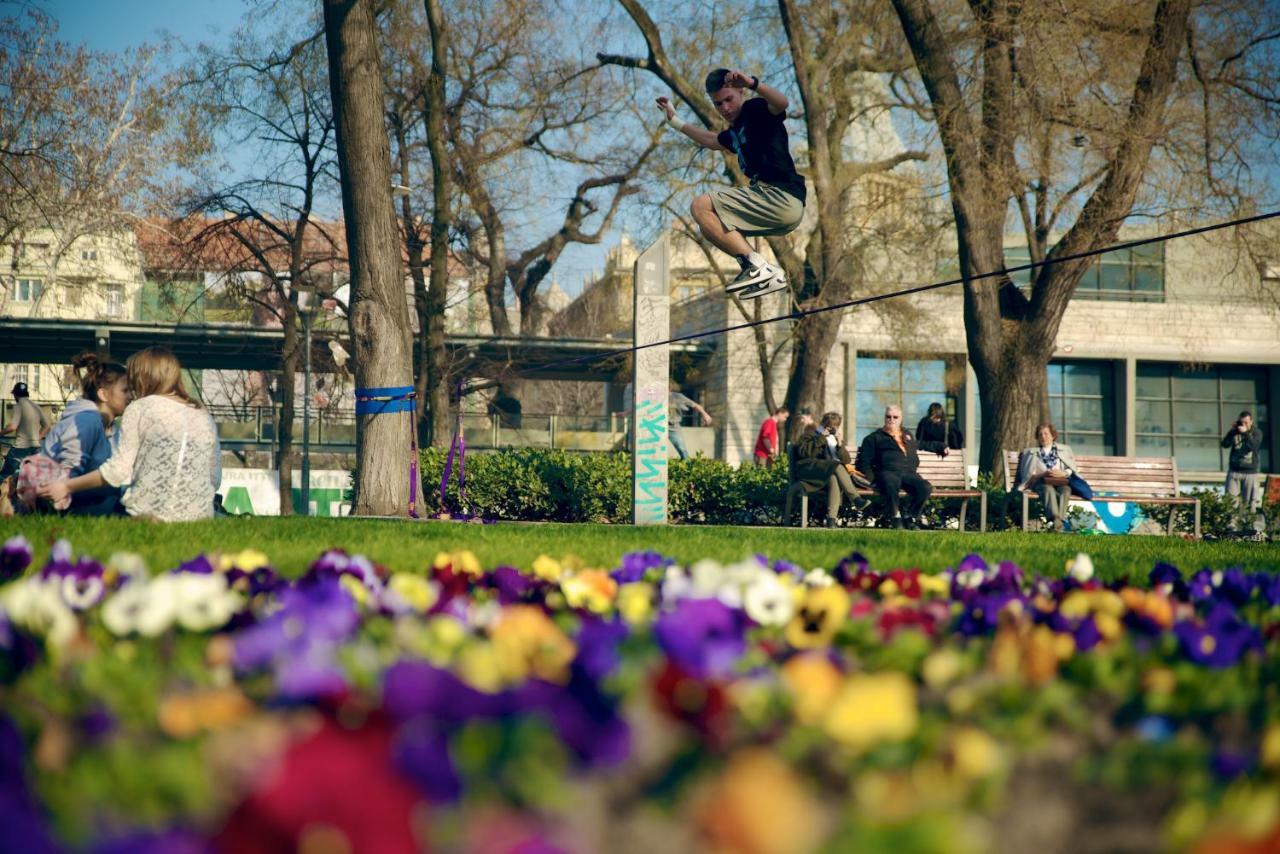 Pearl City Budapest