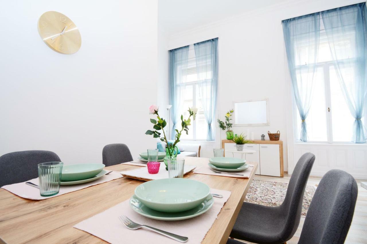 Lillybeth City Center Apartmán *