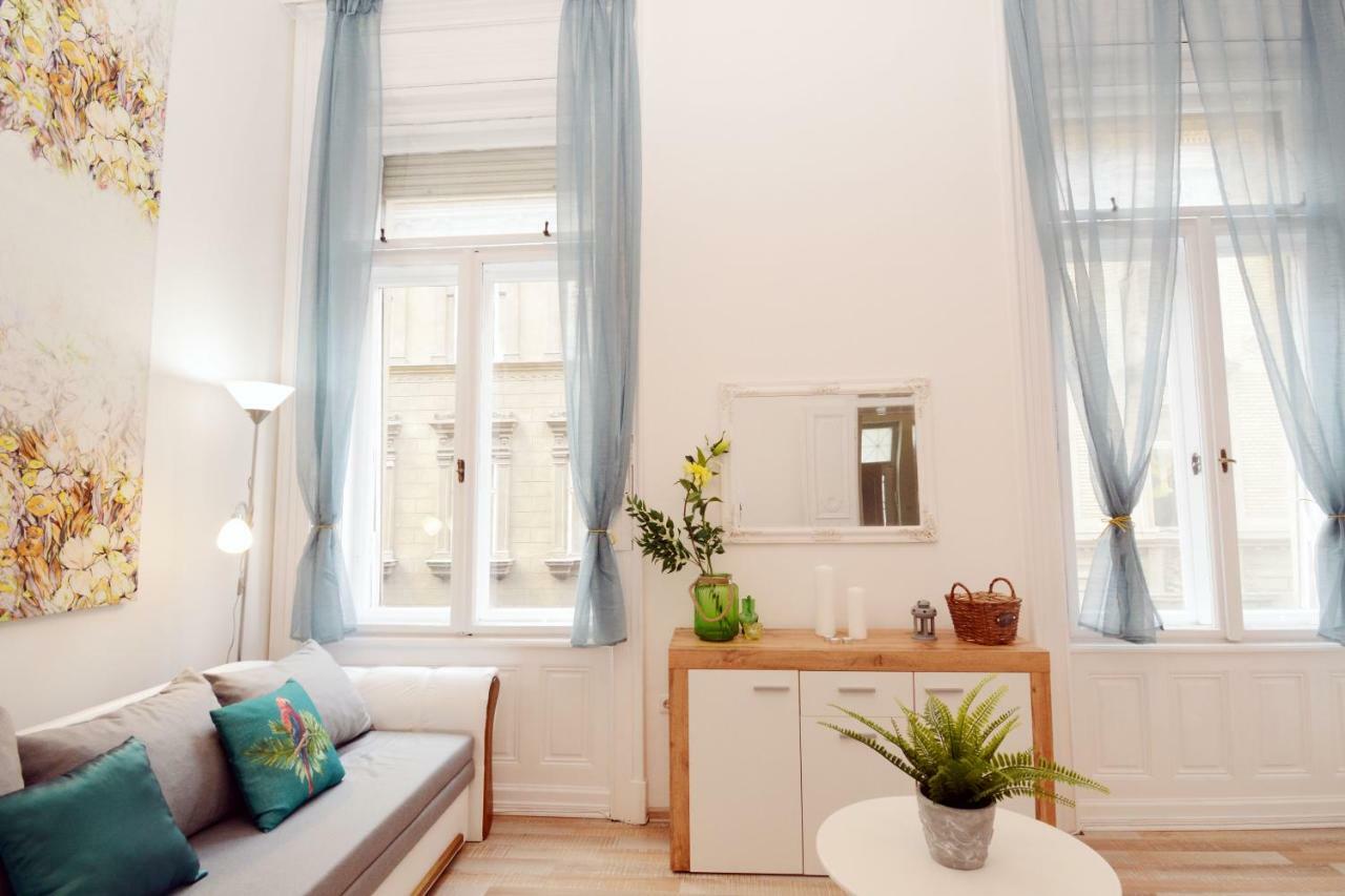 Lillybeth City Center Apartmán *