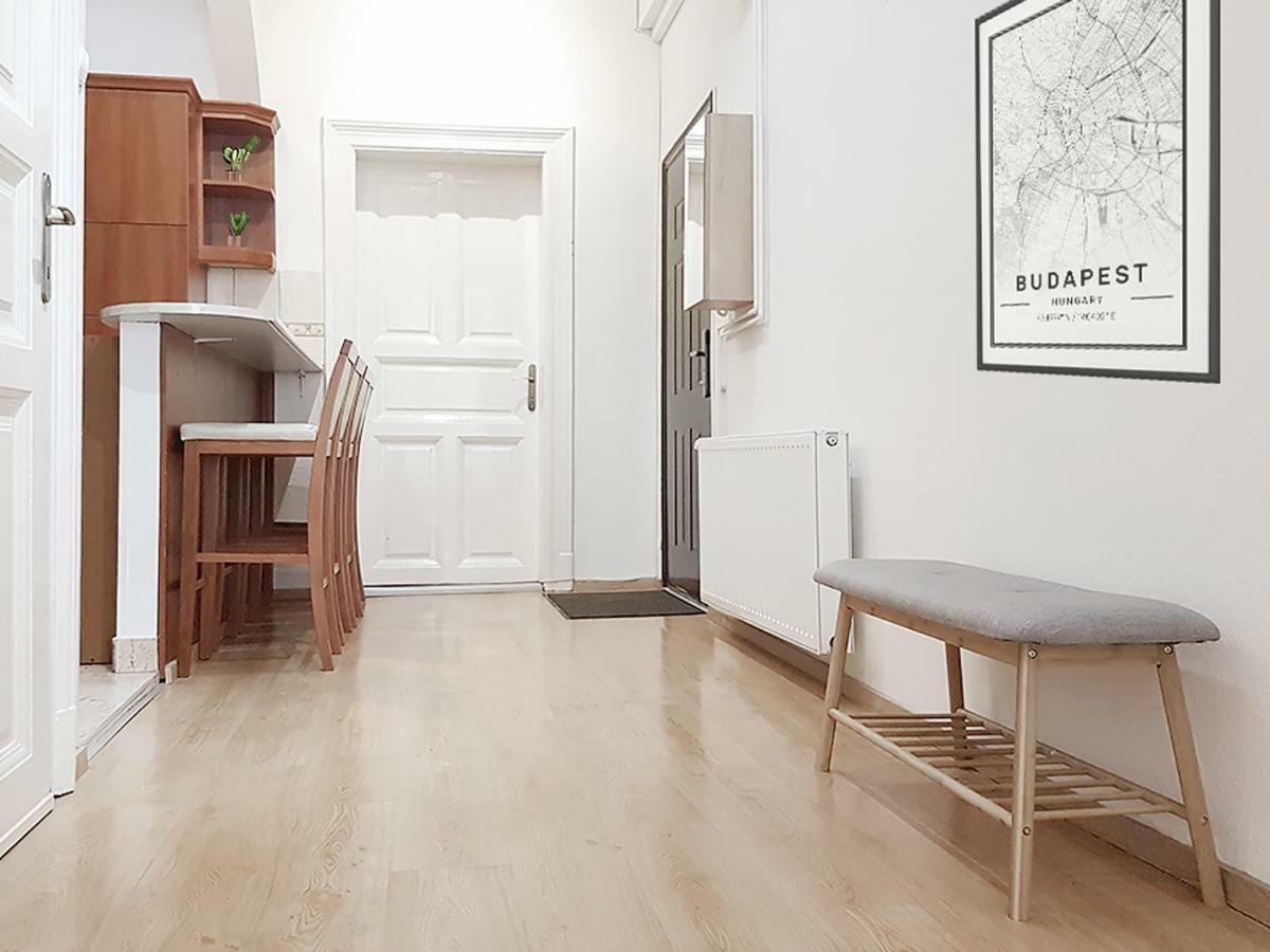 Apartmán Akacfa 36 91 Mt 3 Bedroom District 7 *
