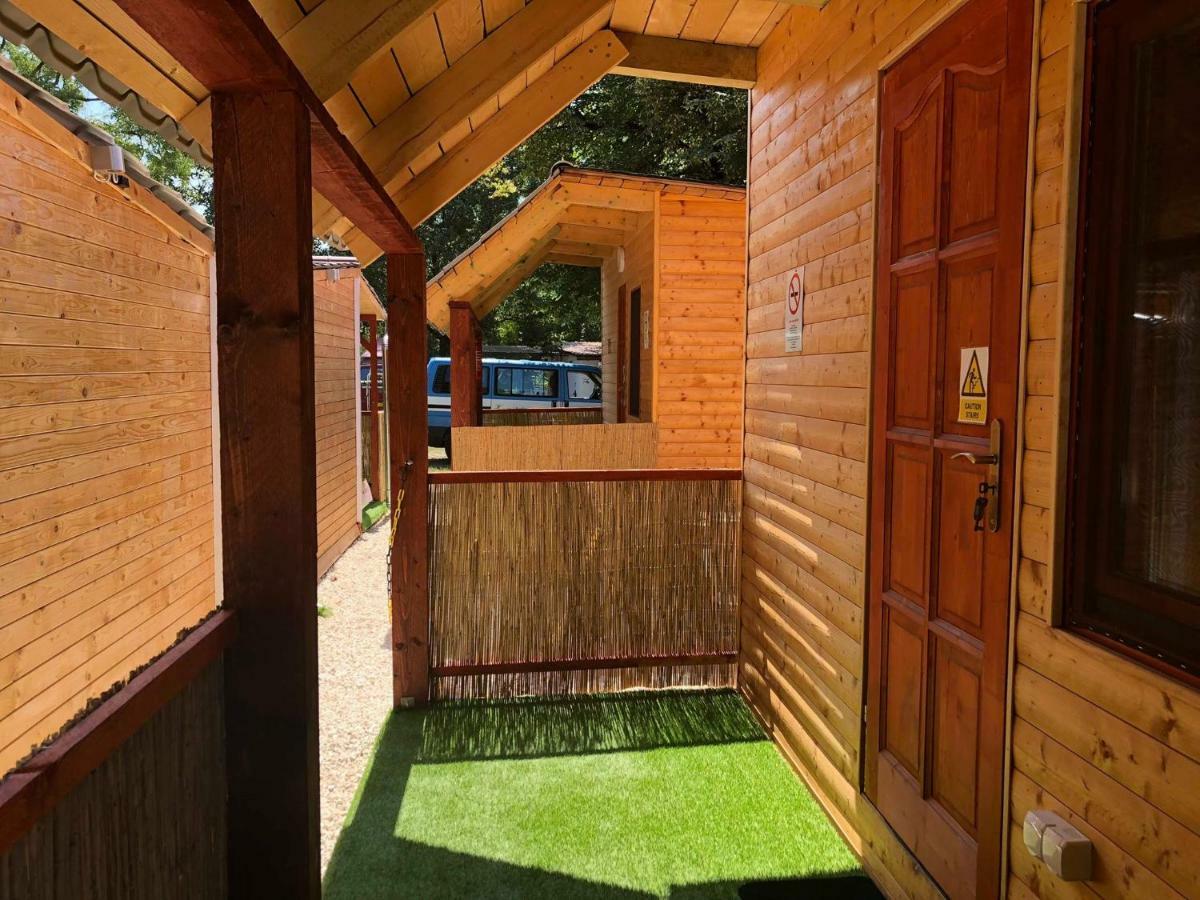 Haller Wooden Houses Campsite