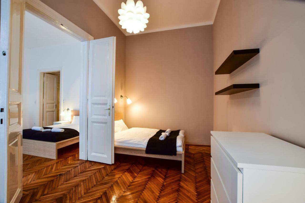 Apartment Rakoczi In The City Centre