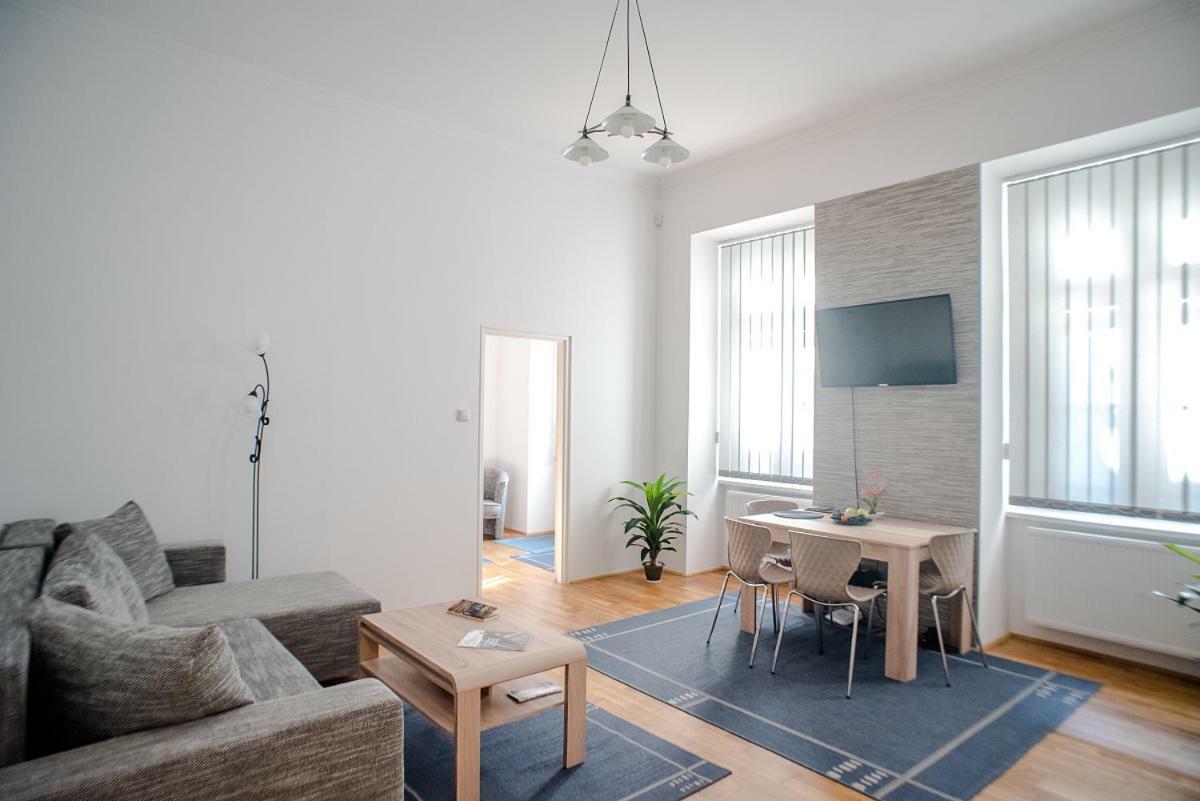 Regiposta Street 2 - Center Apartment