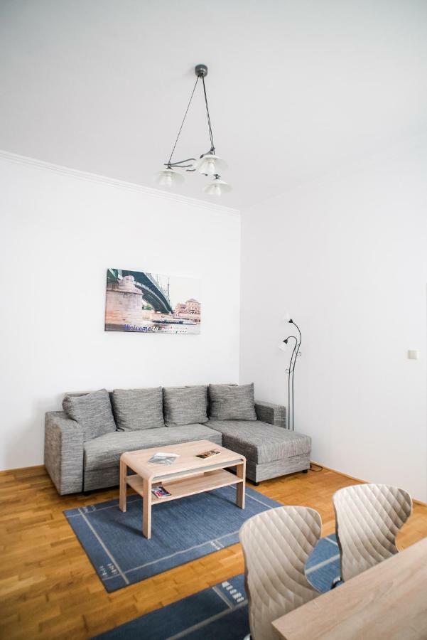 Regiposta Street 2 - Center Apartment *