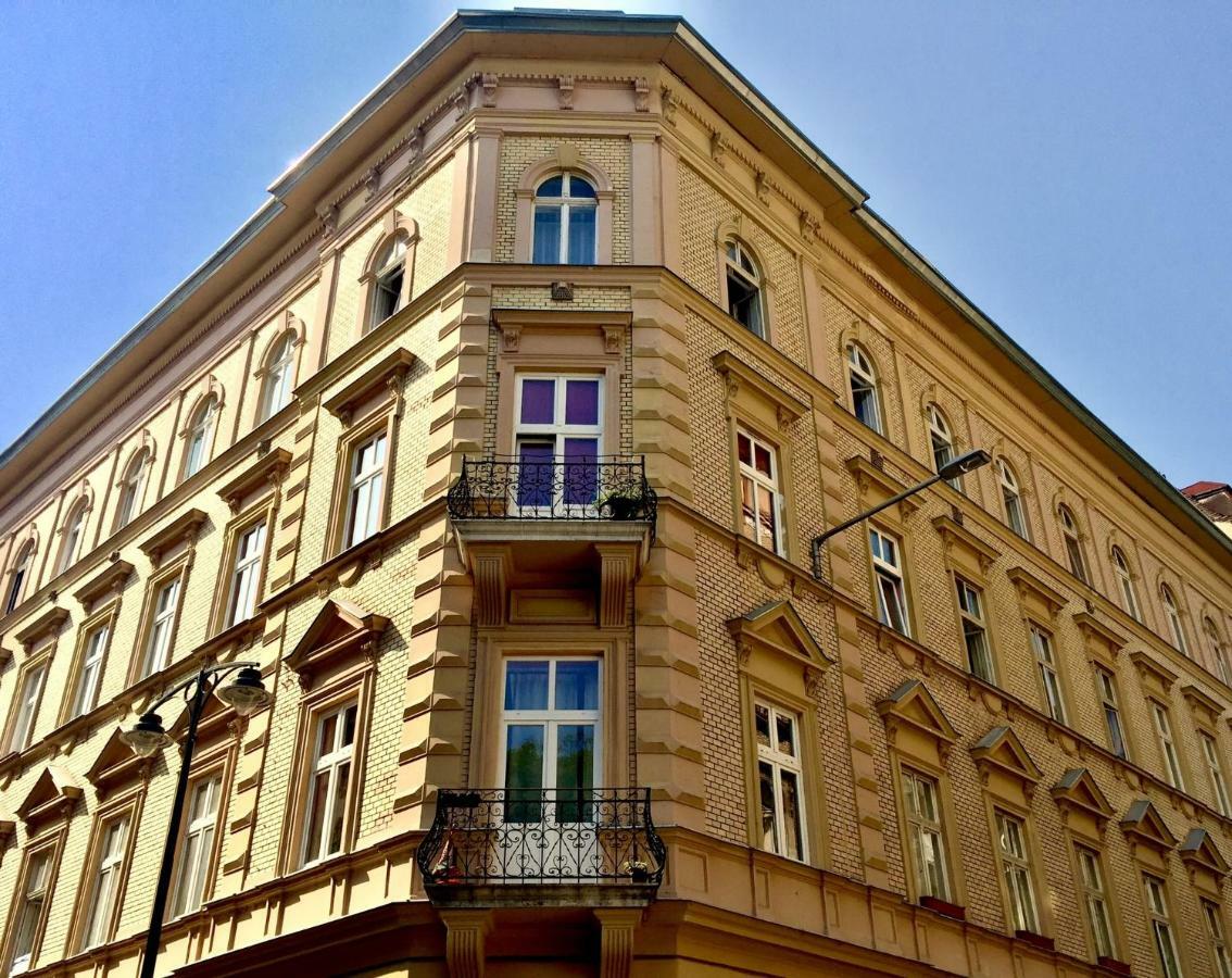 Homelike Luxury Flat On Gyulai Pál Budapest