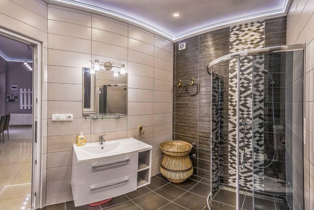 Apartman Oktogon Downtown *